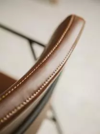 Rowico Kunstleder-Armlehnstühle Huntingbay, 2 Stück 12 Rowico Kunstleder-Armlehnstühle Huntingbay, 2 Stück – Bild 10