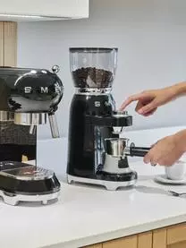 Smeg Elektrische Kaffeemühle 50's Style 8 Smeg Elektrische Kaffeemühle 50's Style – Bild 6