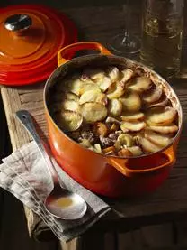 Le Creuset Ovaler Gusseisen-Bräter Signature Collection 8 Le Creuset Ovaler Gusseisen-Bräter Signature Collection – Bild 6